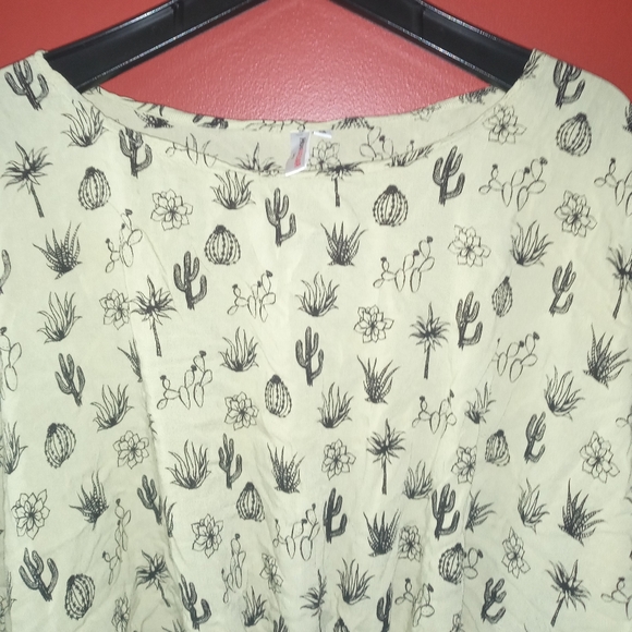 How Bazaar Top Sz One Size - Picture 2 of 6